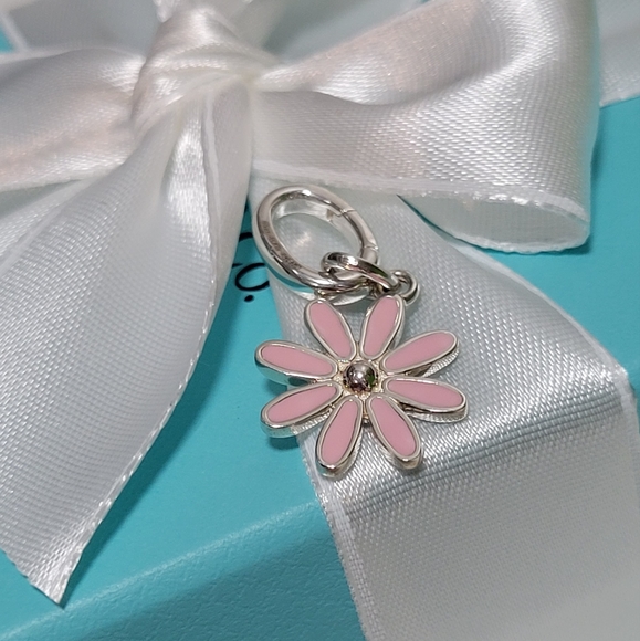 tiffany&co Jewelry - TIFFANY & CO. 🌸 🌸Daisy Flower🌸 🌸pink Charm Pendant in Sterling Silver